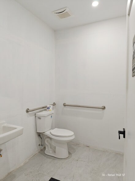 More Photos Of 1546 Broadway, Brooklyn Apartments For Sale