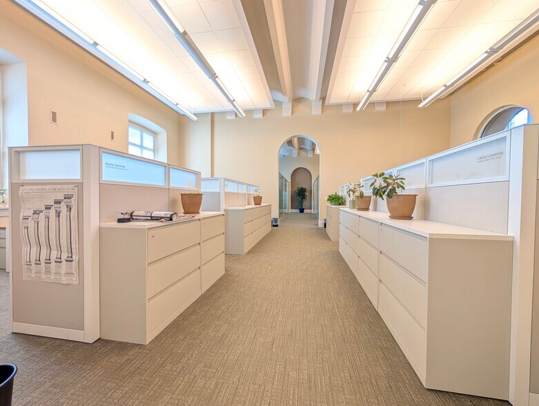 More Photos Of 401 F St NW, Washington Office For Lease