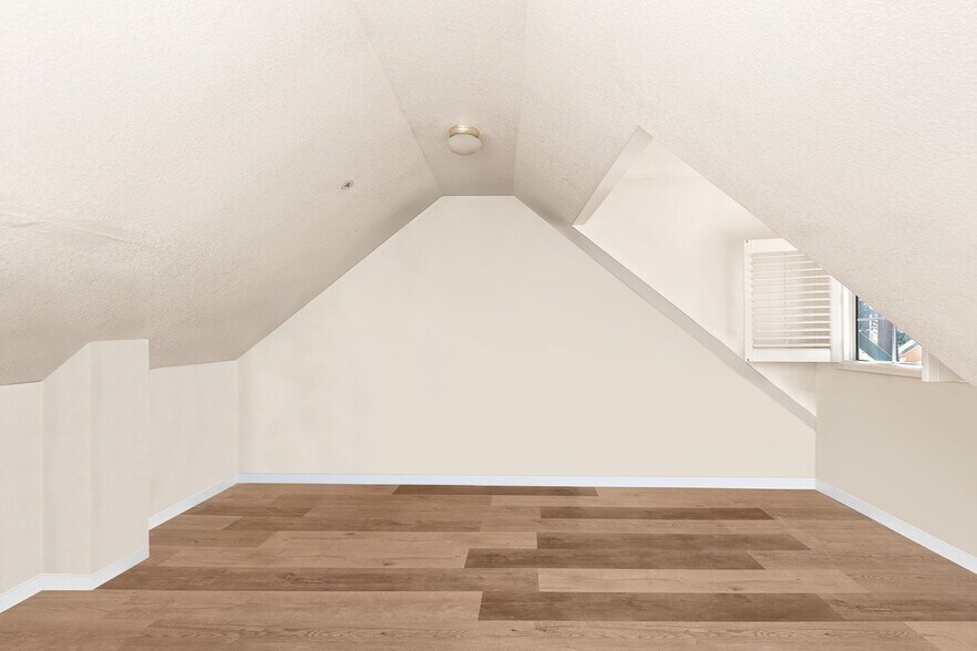 More Photos Of 39226 N Shore Dr, Fawnskin Restaurant For Sale