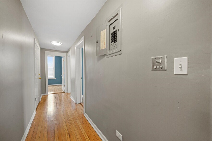 More Photos Of 7152 S Emerald Ave, Chicago Apartments For Sale