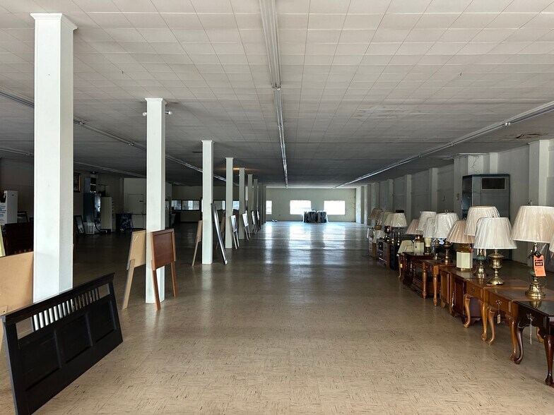 More Photos Of 15 Courthouse Sq, Cleveland Office For Sale