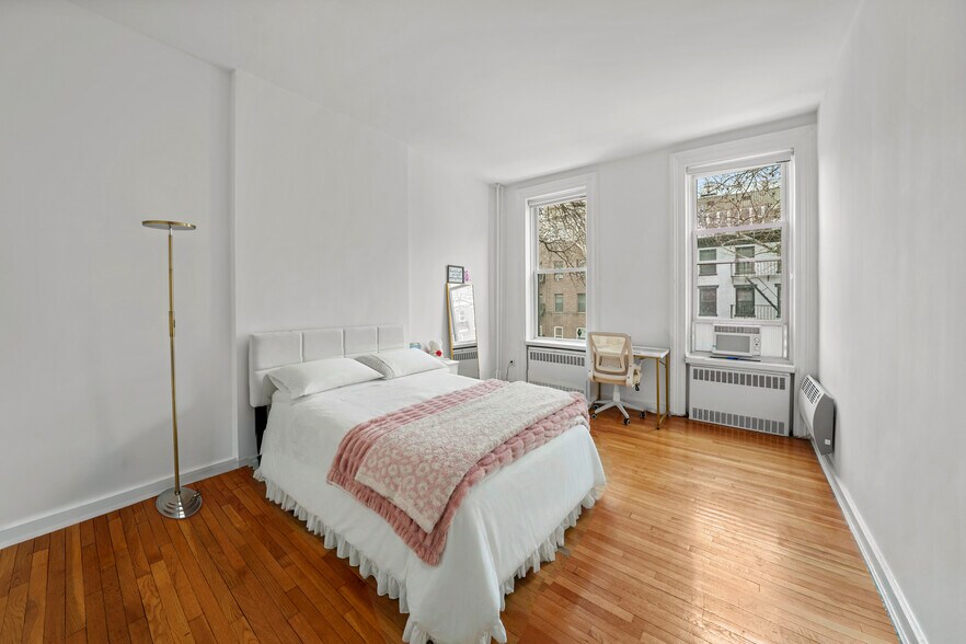 More Photos Of 347 E 19th St, New York Apartments For Sale