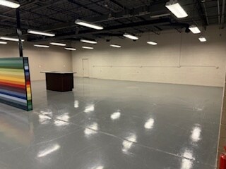 More Photos Of 220 4th Ave, Rochelle Warehouse For Lease