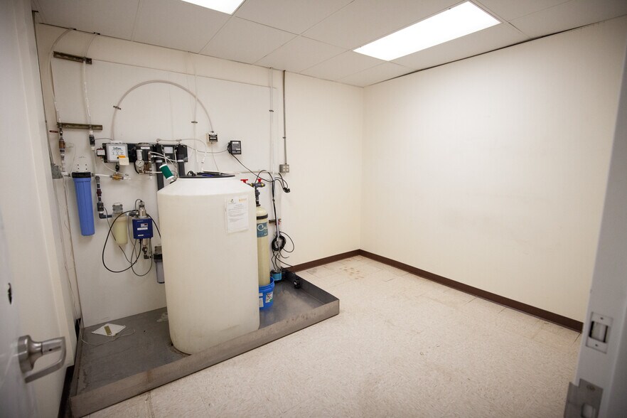 More Photos Of 1001 S 3rd St W, Missoula Manufacturing For Sale