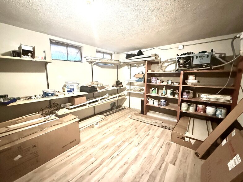 More Photos Of 1020 18th St, Woodward Office For Sale