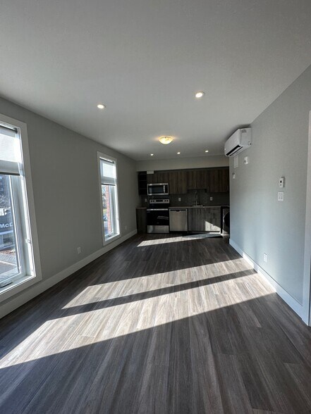 More Photos Of 144 Renfrew Av, Ottawa Apartments For Sale