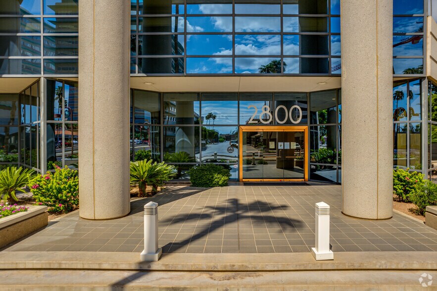 More Photos Of 2800 N Central Ave, Phoenix Office For Lease