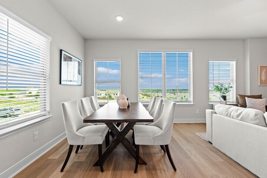 More Photos Of 6408 Segovia Ranch, San Antonio Apartments For Sale