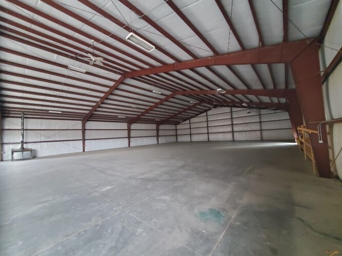 More Photos Of 27592 N 79 Hwy, Hot Springs Warehouse For Sale