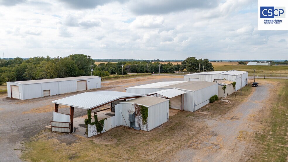 More Photos Of 1175 State Hwy 19, Chickasha Manufacturing For Lease