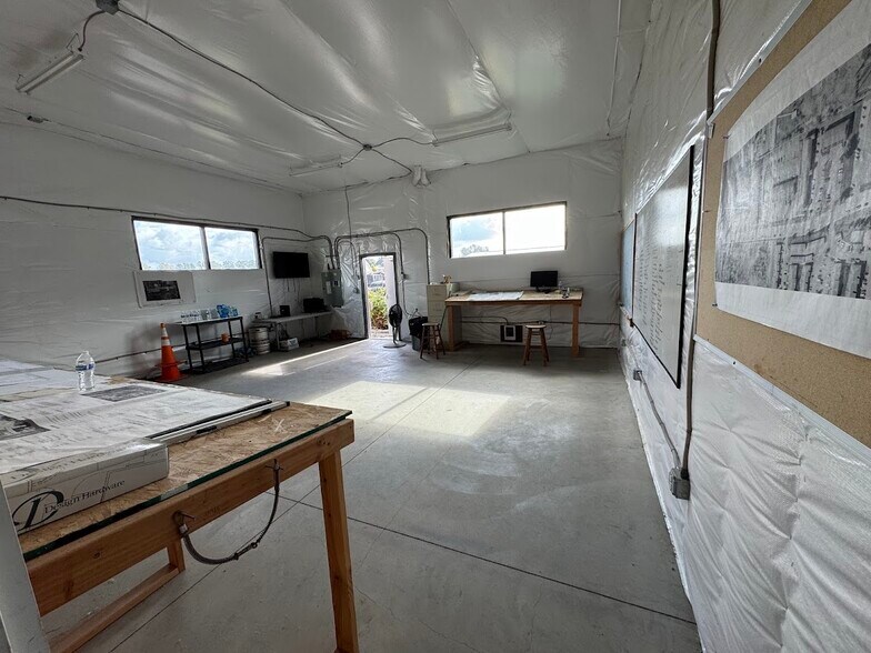 More Photos Of 340 E George Hopper Rd, Burlington Healthcare For Lease