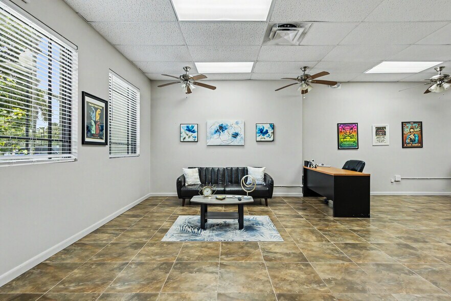 More Photos Of 10600 Griffin Rd, Cooper City Office For Sale