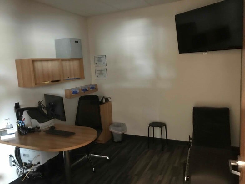 More Photos Of 840 Bear Paw Ave, Rice Lake Medical For Sale
