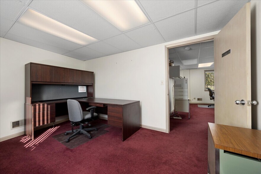 More Photos Of 1660 Champlin Ave, Utica Office Residential For Sale