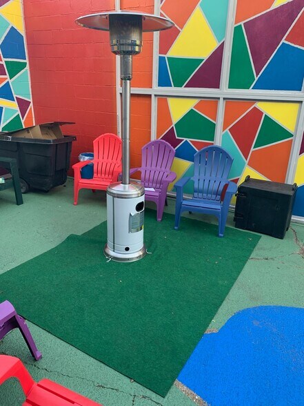 More Photos Of 200 N Mill St, Jackson Bar For Sale