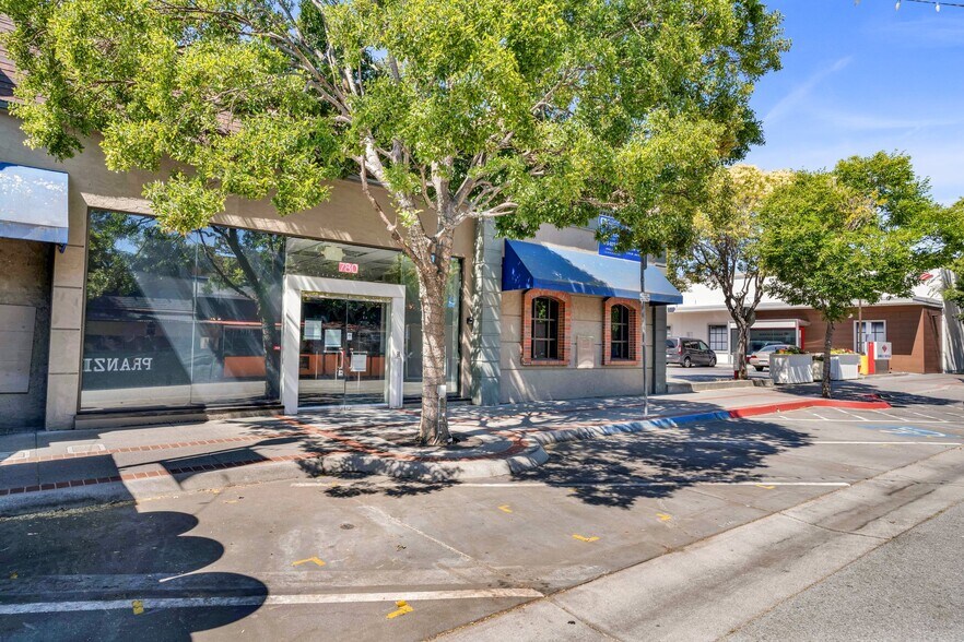 More Photos Of 780 Laurel St, San Carlos Bank For Lease