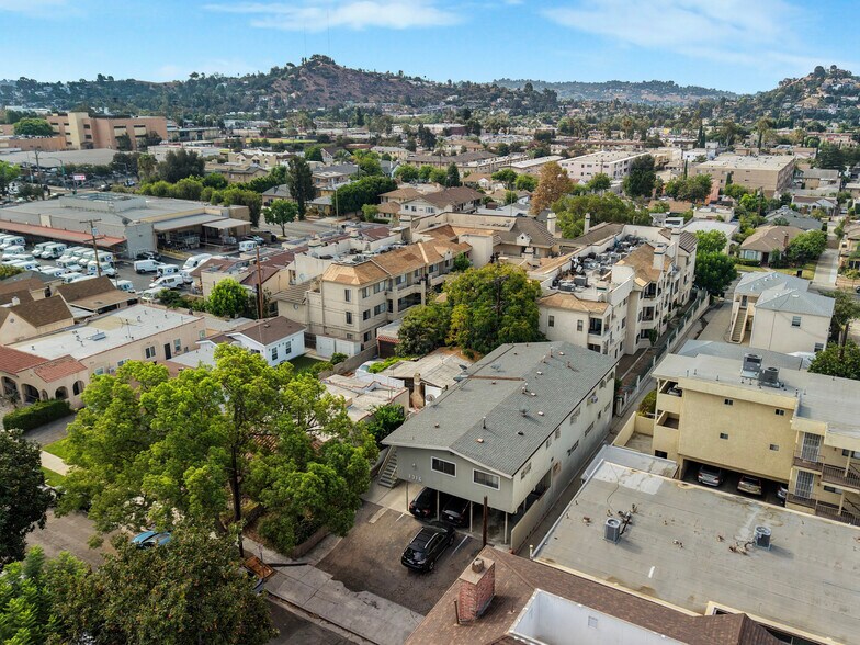 More Photos Of 1316 Barrington Way, Glendale Apartments For Sale