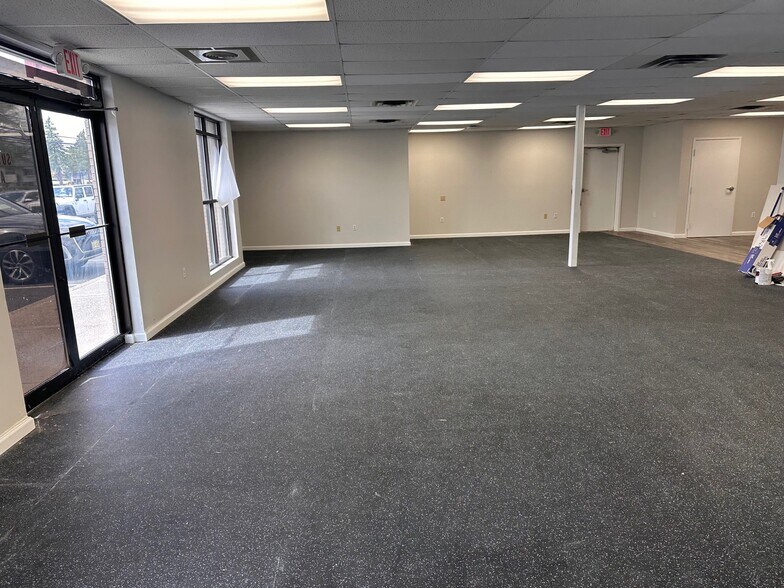 More Photos Of 1314 Englishtown Rd, Old Bridge Freestanding For Sale