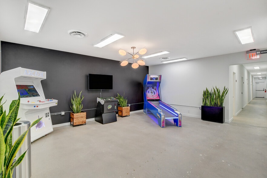 More Photos Of 319 S 3rd St, Las Vegas Loft Creative Space For Sale