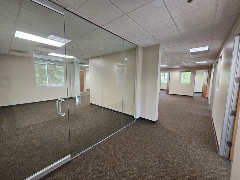 More Photos Of 400 Plaza Dr, Folsom Office For Sale