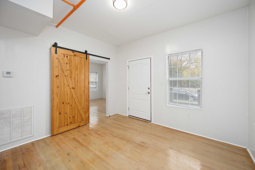 More Photos Of 2602 Isabella St, Houston Apartments For Sale