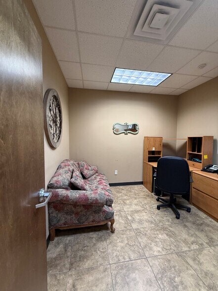 More Photos Of 1504 Nederland Ave, Nederland Storefront Retail Office For Sale