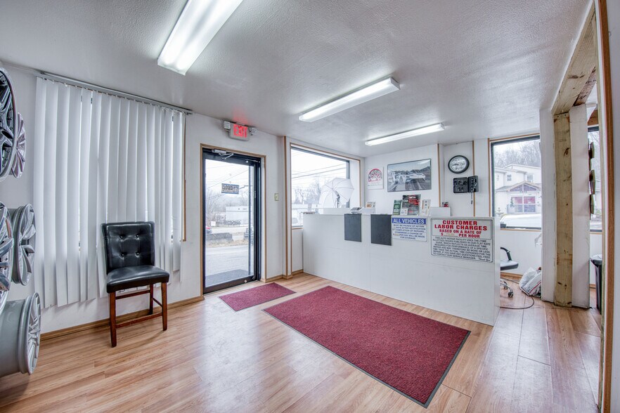 More Photos Of 1080 3rd Ave, North Versailles Warehouse For Sale