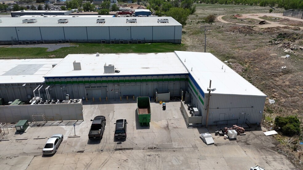 More Photos Of 3555 Moline St, Aurora Manufacturing For Lease