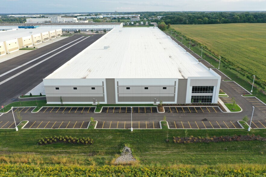 More Photos Of 2031 Geneva Dr, Geneva Unknown For Lease