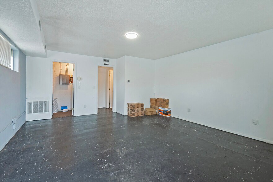 More Photos Of 6194 Highland Dr, Salt Lake City Restaurant For Sale