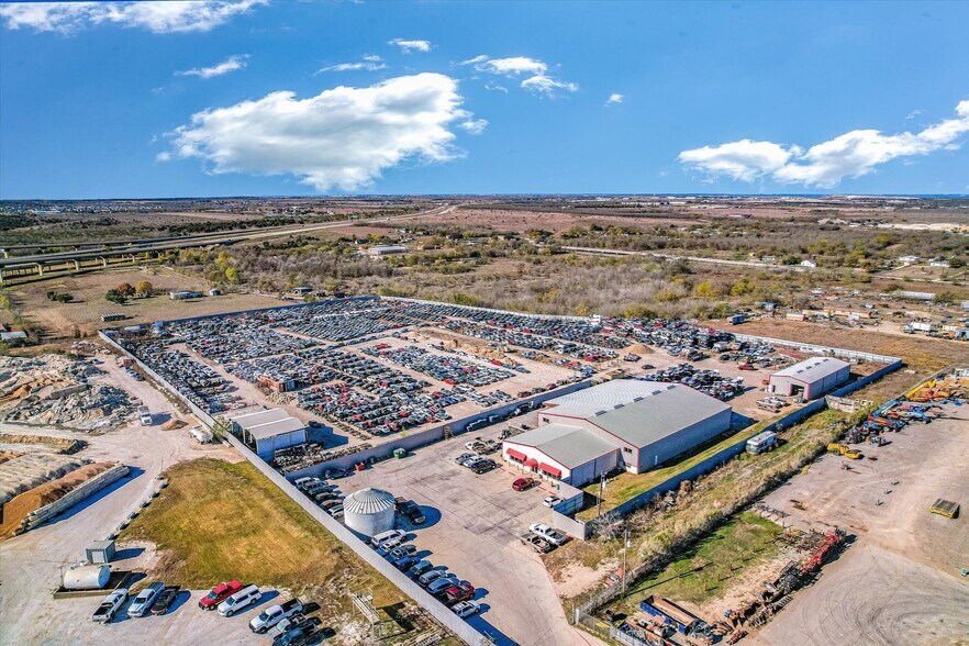 More Photos Of 11006 183 Hwy, Austin Industrial For Lease