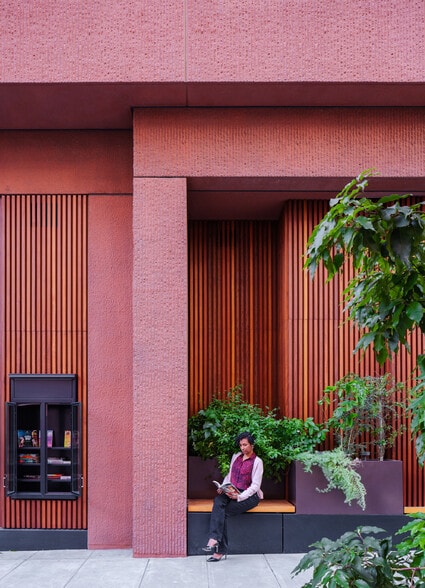 More Photos Of 1011-1023 3rd St, San Francisco Apartments For Lease