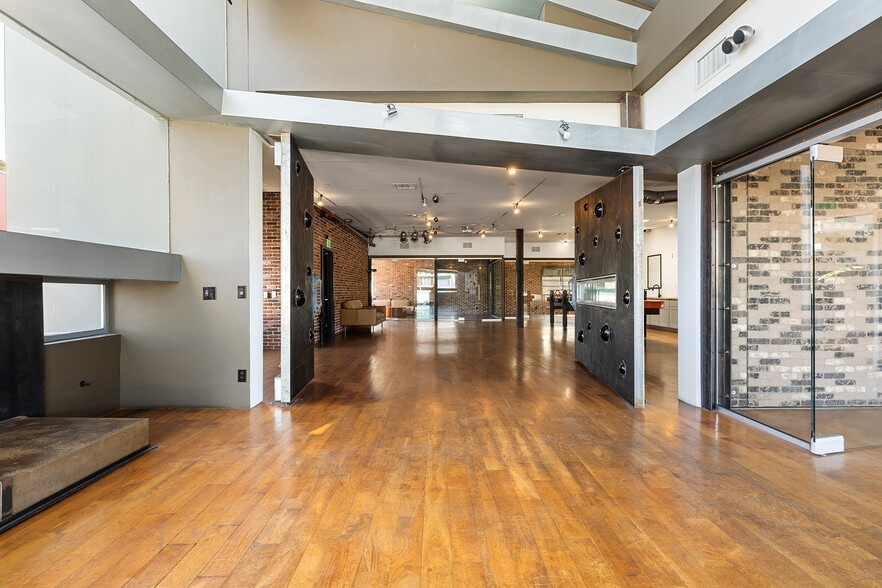 More Photos Of 1410 Abbot Kinney Blvd, Venice Storefront Retail Office For Lease