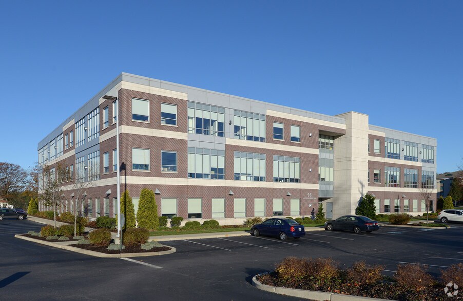 More Photos Of 931 Jefferson Blvd, Warwick Office For Sale