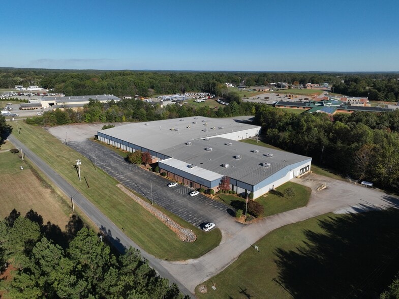 Primary Photo Of 281 Industrial Dr, Gretna Manufacturing For Lease