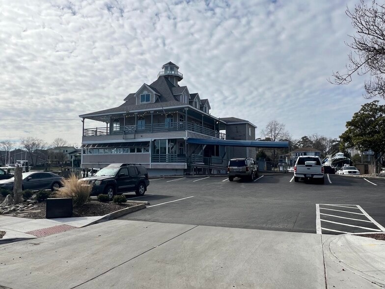 More Photos Of 308 Mediterranean Ave, Virginia Beach Restaurant For Lease