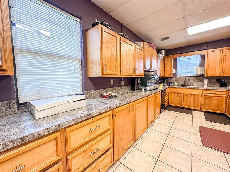 More Photos Of 2833 W Main St, Jenks Religious Facility For Sale