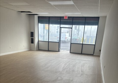 More Photos Of 3775 S Western Ave, Los Angeles Storefront For Lease