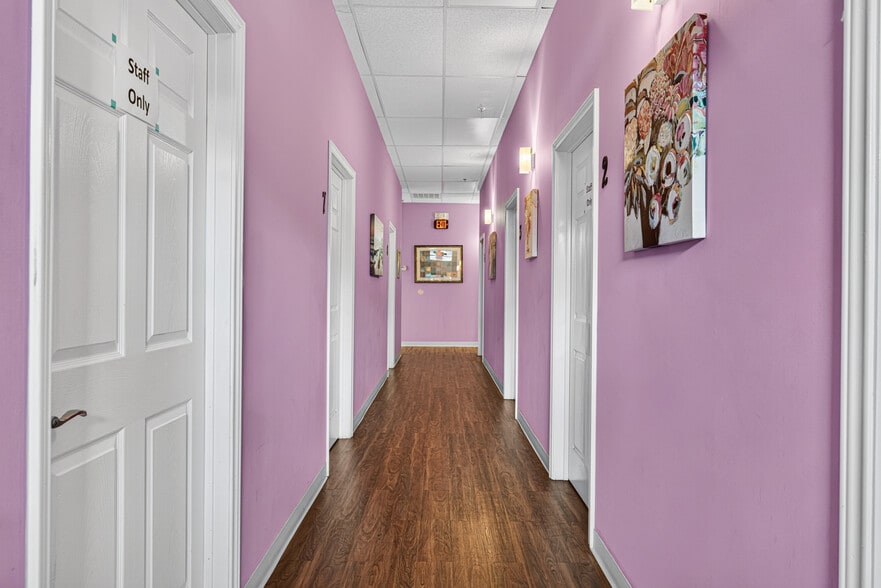 More Photos Of 12989 Bellaire Blvd, Houston Storefront For Sale
