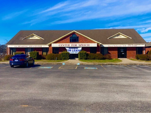 More Photos Of 2300 Thornton Taylor Pky, Fayetteville Office For Sale