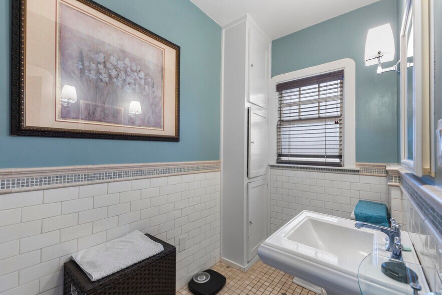 More Photos Of 2900 Barrett Ave, Richmond Multifamily For Sale