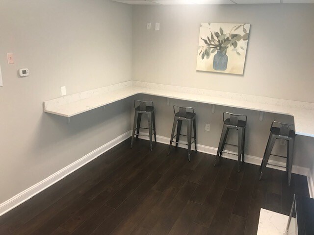 More Photos Of 8050 Corporate Center Dr, Charlotte Office For Lease