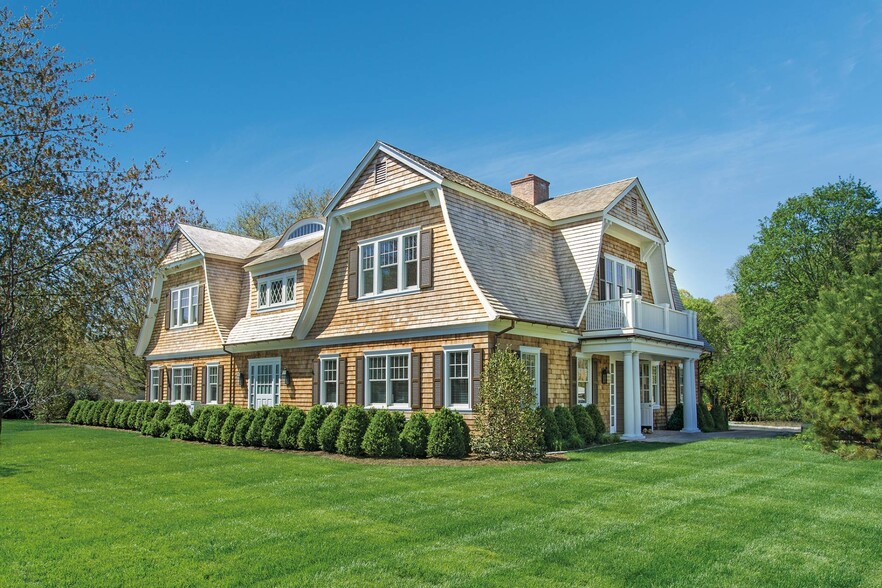 Primary Photo Of 26 Montauk Hwy, East Hampton Office For Sale