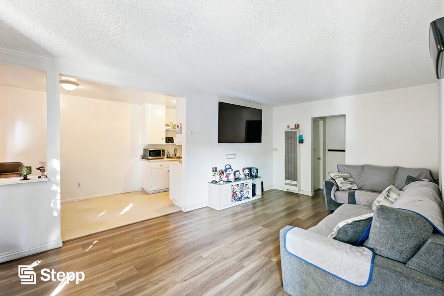 More Photos Of 1024 Cedar Ave, Long Beach Apartments For Sale