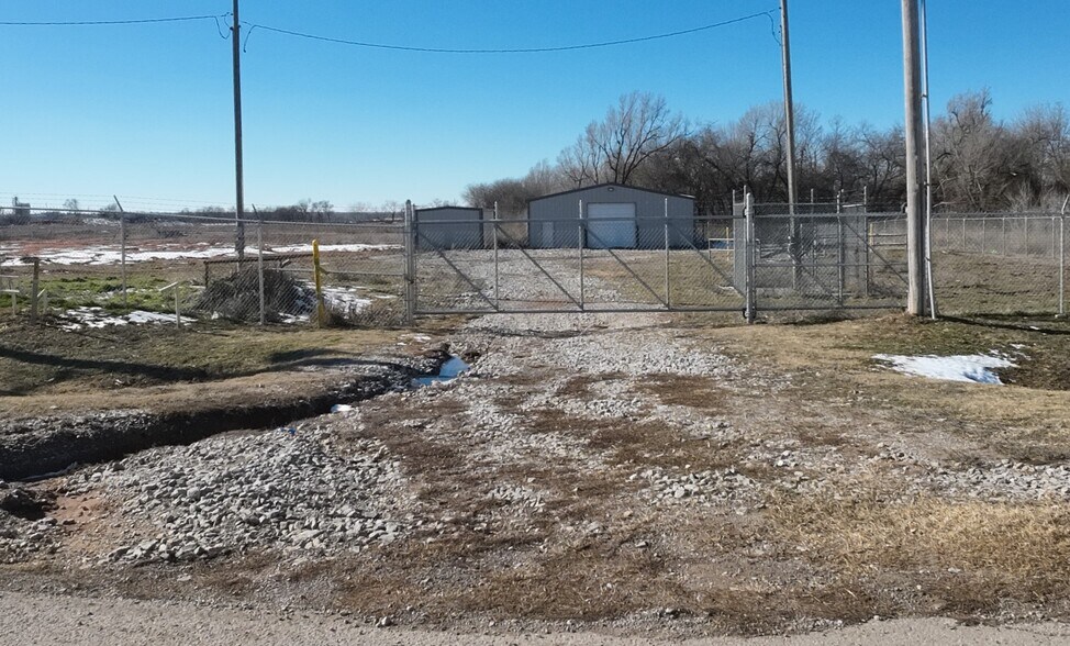 More Photos Of 13925 S Meridian Ave, Oklahoma City Industrial For Sale