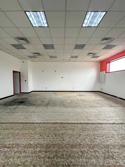 More Photos Of 2625-2645 S Wayne Rd, Westland Freestanding For Sale