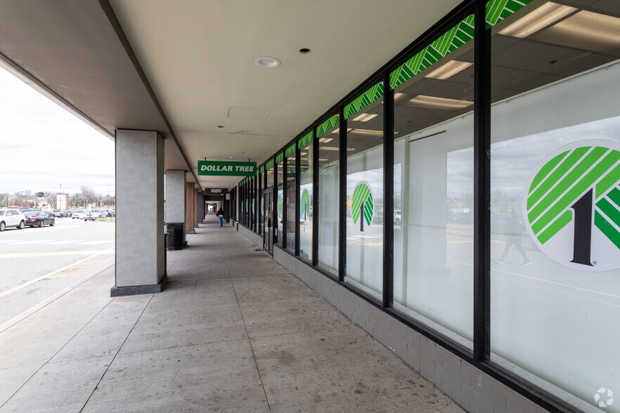 More Photos Of 9121-9185 Roosevelt Blvd, Philadelphia Unknown For Lease