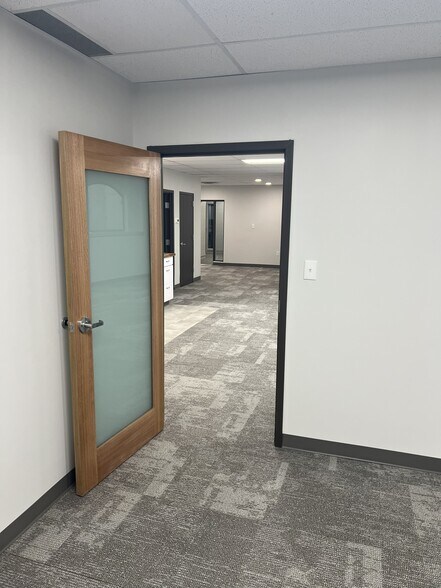 More Photos Of 4420 NE Chouteau Tfwy, Kansas City Medical For Lease