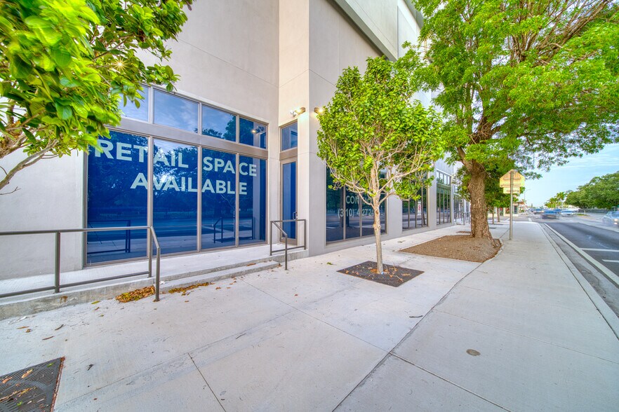 More Photos Of 5402 W Flagler St, Coral Gables General Retail For Lease