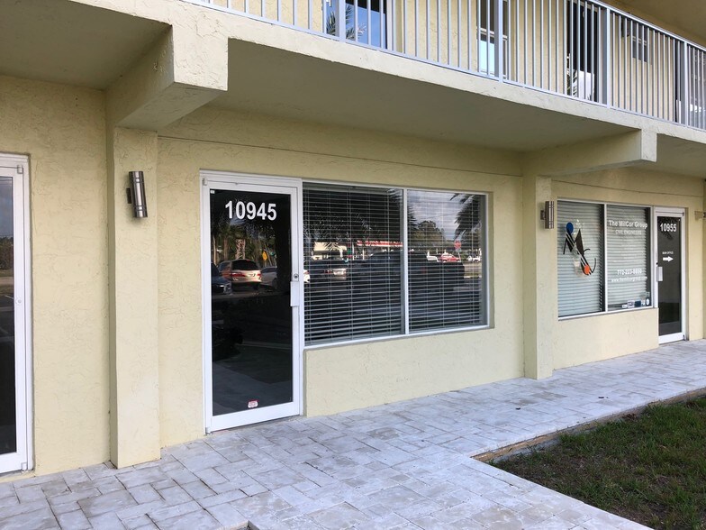 More Photos Of 10935-10995 SE Federal Hwy, Hobe Sound Loft Creative Space For Lease